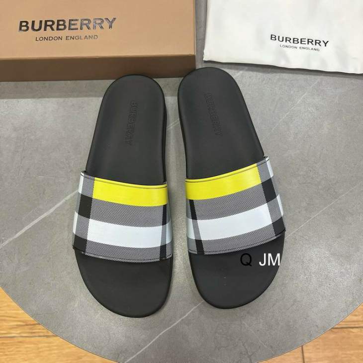 Picture of Burberry Slippers _SKUBurberrysz35-45JM08103311
